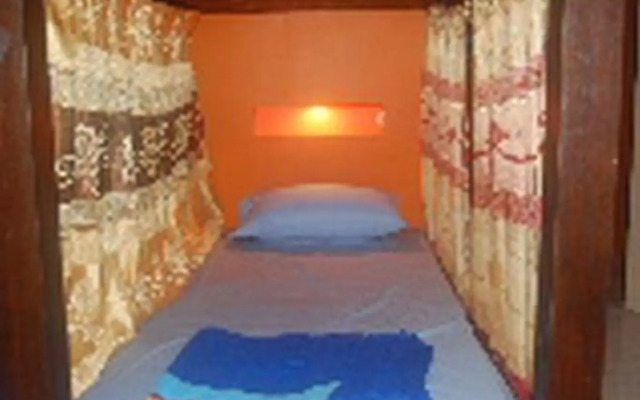 Bed 'n' Bar Hostel