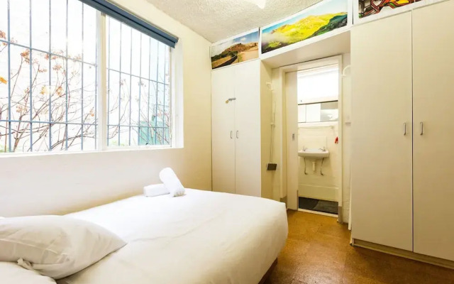 REID, Fitzroy Studio Apartment