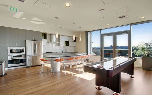 Pike Place Apartments by Barsala