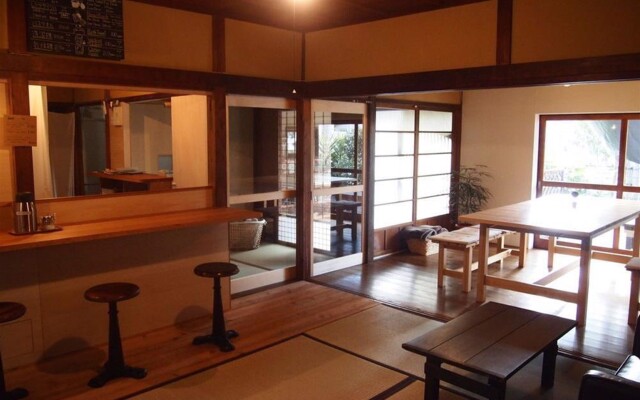 Yuzan Guest House - Hostel