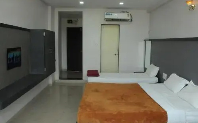 Hotel Tanwani