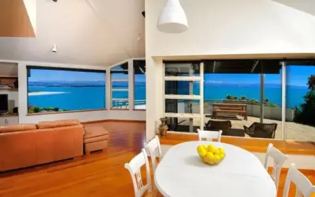 Sea Views Holiday Home