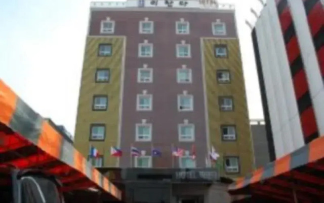hotelImage