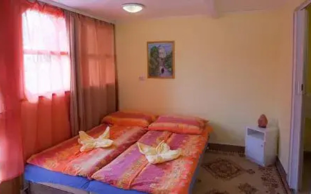 Napfény Vendégház és Apartman