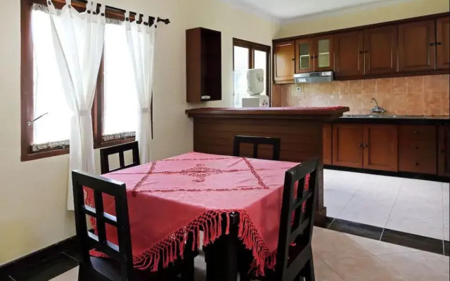 Puri Bendesa Villas
