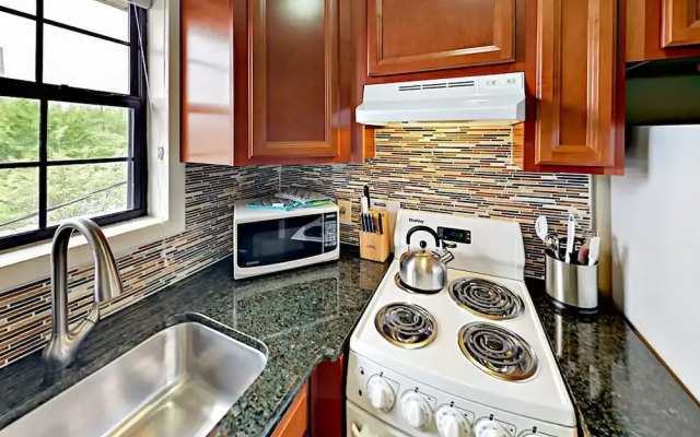 Landmark McMillin Court Apartment 16 by RedAwning