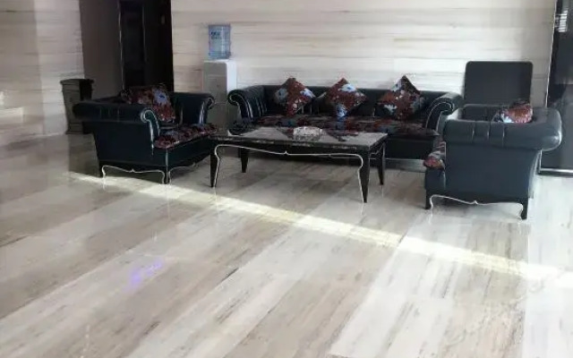 Qianyuan Hotel