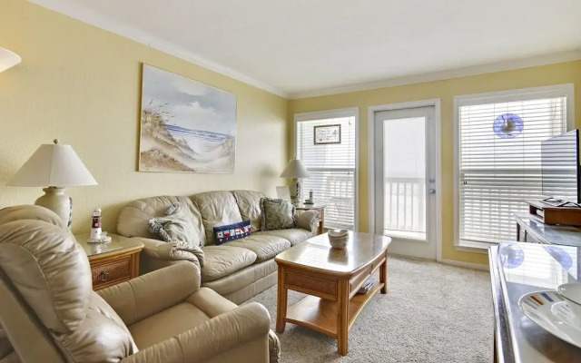 Seascape 2212 2 Bedroom Condo by RedAwning