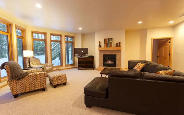 Copperwood #7 - 2 Br Condo