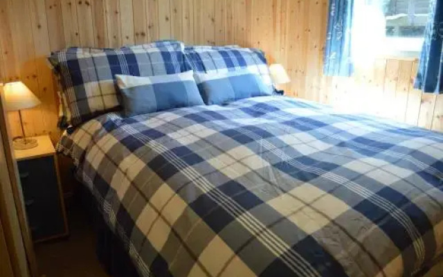 Ash Lodge