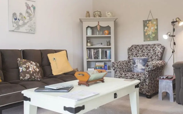 Rustic Retreat at Ruskin