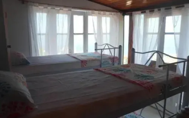 Mar Da Babilonia Hostel (Adults only)