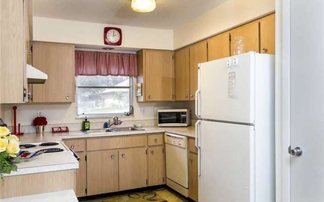 Venice Avalon Home - Three Bedroom Home