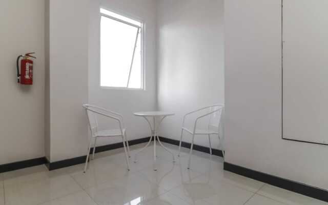 RedDoorz Plus @ Pecenongan