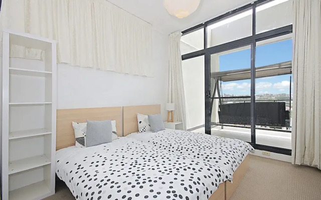 Bryant St Apartment
