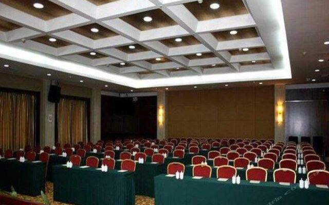 Tai'an Mingzuo Santai Theme Hotel (Taishan Scenic Area)