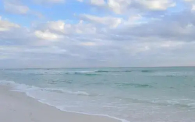 Tops'l Beach Manor 0113