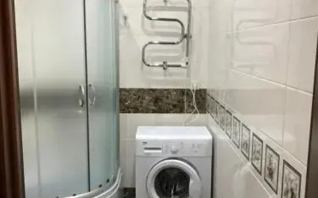 Na Prosvescheniya Apartment