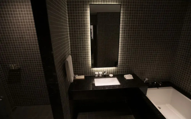 Masan Riviera Tourist Hotel