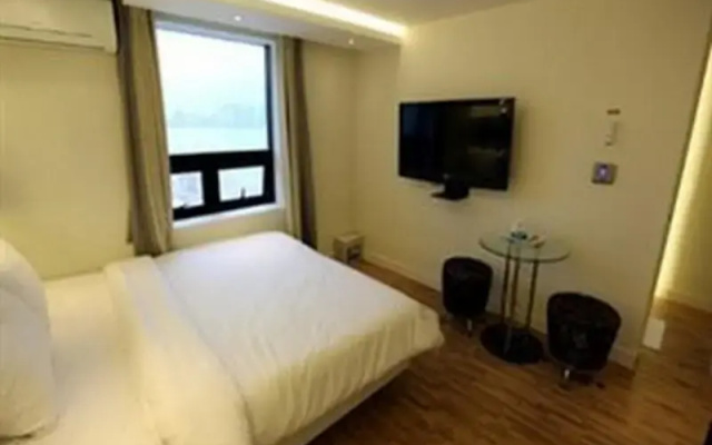 Sea You Hotel