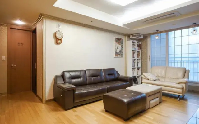 Classic Ganganam Galleria 3bedroom 2Bath 1MIN WALK