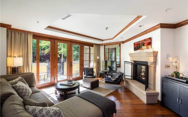 Ritz Carlton Vail #4 4 Br Condo