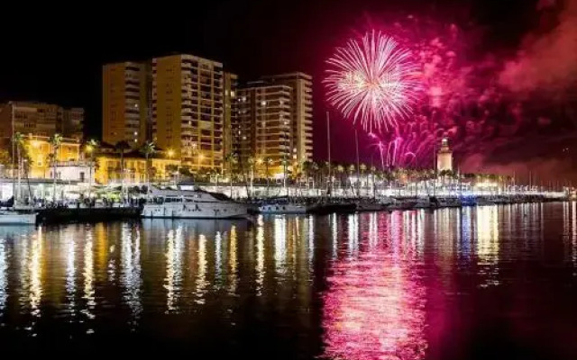 Marques De Larios Plaza Las Flores