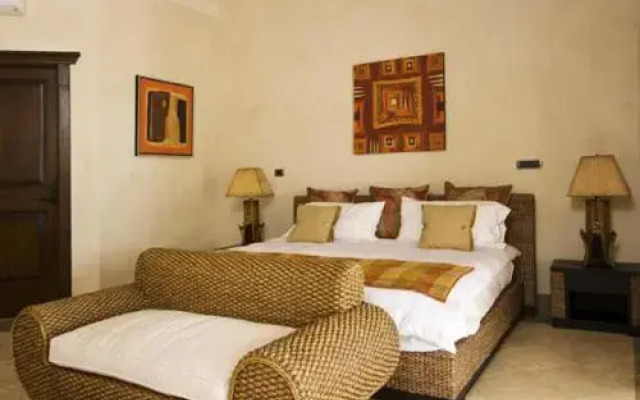 Spacious Luxury Beachfront Villa in Playa Flamingo