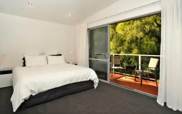 Shed 1700 Accommodation
