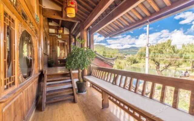 Lijiang Lake House