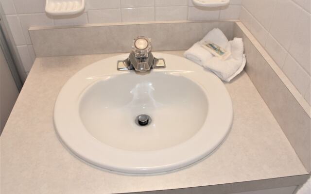 Jamaica Royale 088 - 2 Br Condo