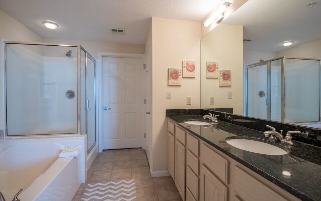 Legacy Towers-Legacy II 902