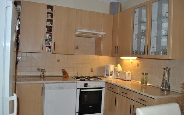 Anett Apartman
