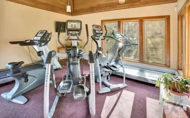 Highridge Condominium Unit B11