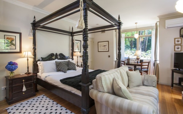 Fern Cottage at Fern Falls Cottages – Guest Rooms – Melbourne