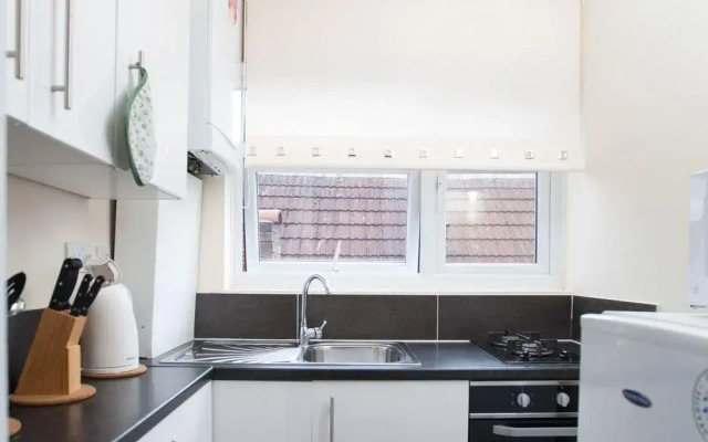 Private Studio in Harrow Flat 3