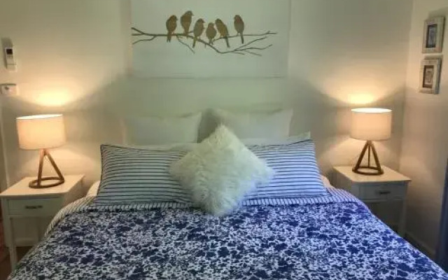 Tyntynder Garden Cottage 4