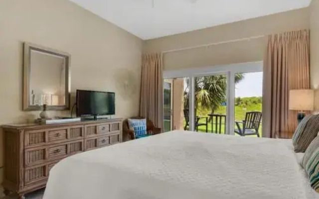 Tops'l Beach Manor 0113