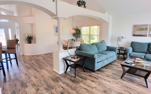 446 Lake Shore Parkway