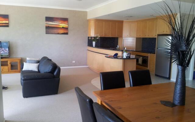 Boardwalk By The Beach Holiday Rental