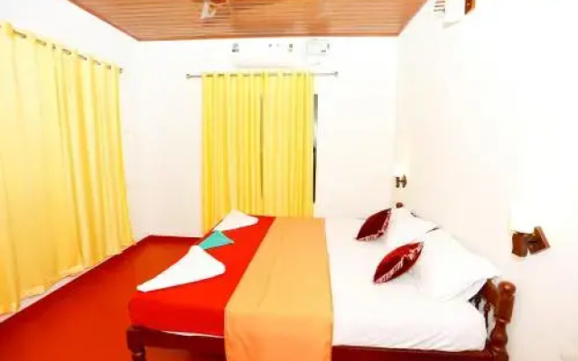 Marari Charlys Homestay