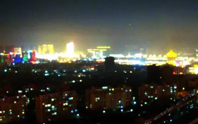 Jinghong Business Hotel