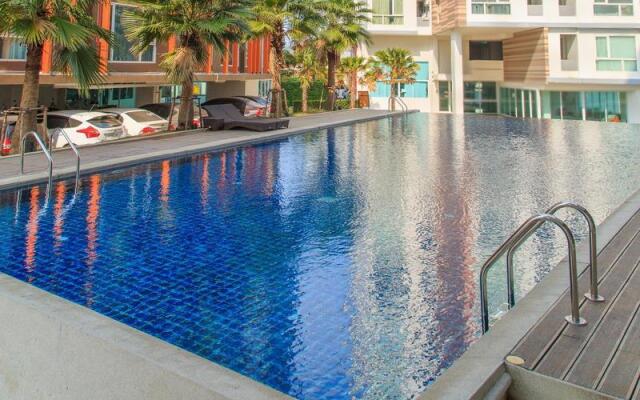 The Idol Condominium by Weerawat