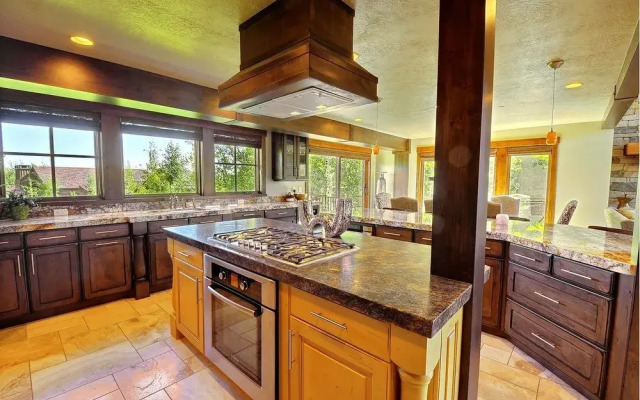 Abode Atop Park City
