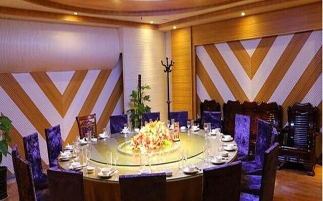 Hong Yuan Hotel - Hebi