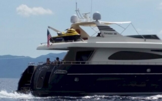 Catarí Luxury Yacht