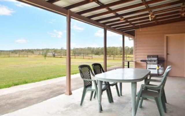 Grasmere Estate Homestead - hear the Lions roar from nearby Hunter Valley Zoo