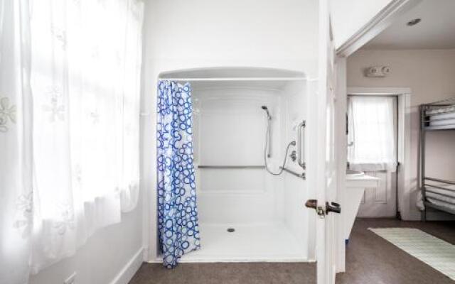 HI - Nantucket Hostel