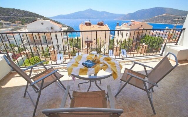 Villa Maia 2 by Akdenizvillam