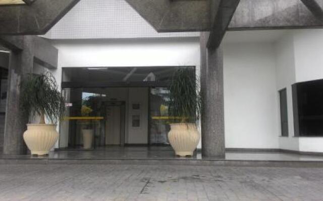 Jardim de Allah Flat Service